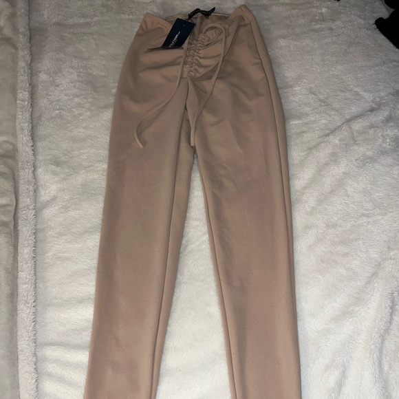 Prettylittlething pants - Picture 2 of 3